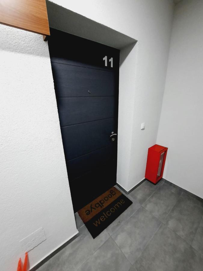 Apartman Kristal Sremska Mitrovica Esterno foto